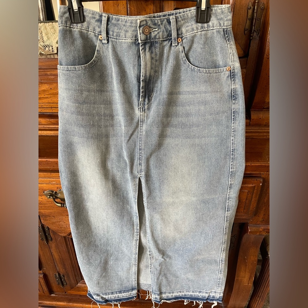 AG Adriano Goldschmied Light Blue Denim Skirt with Front Slit